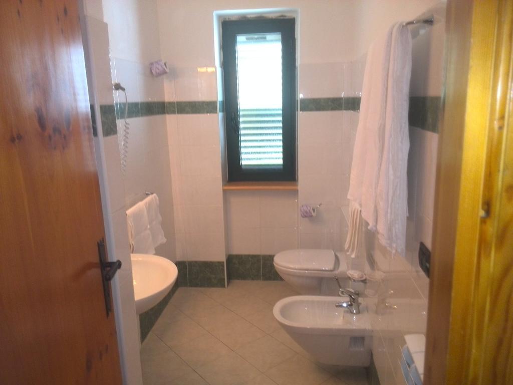 Hotel La Fattoria Camigliatello Silano Room photo