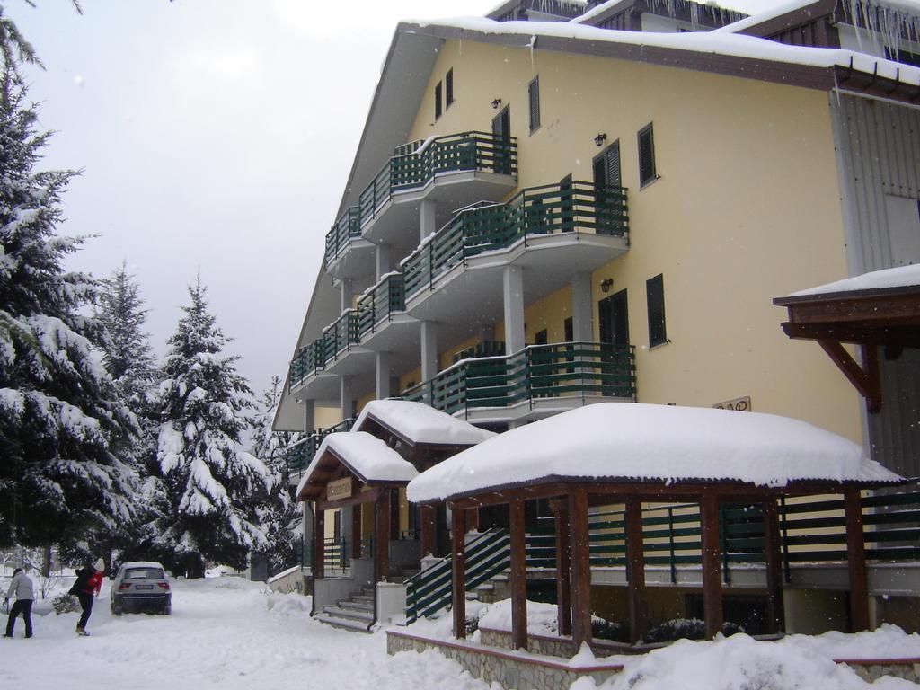 Hotel La Fattoria Camigliatello Silano Exterior photo